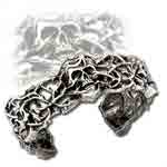 Cuff of Thorns